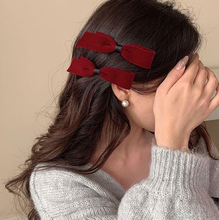 Velvet Bow Hair Clip Product Image