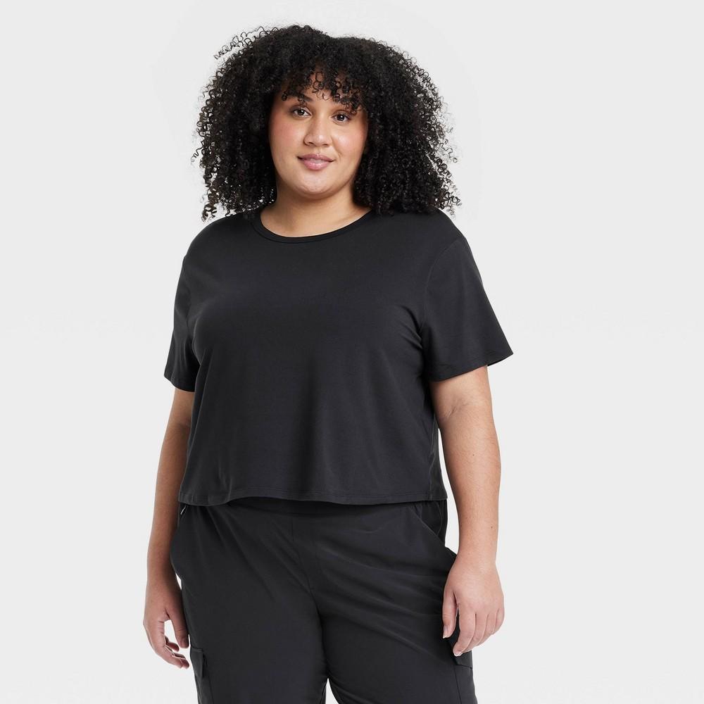 Womens Essential Crewneck Short Sleeve Top - All In Motion Black 1X Product Image