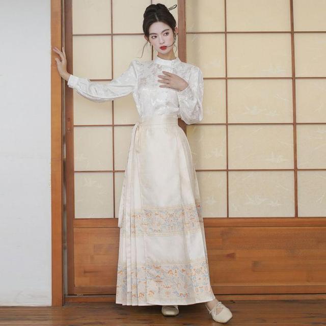 Long-Sleeve Mandarin Collar Floral Blouse / High Rise Maxi Ma Mian Skirt Product Image