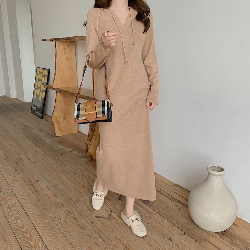 Long-Sleeve V-Neck Drawstring Ribbed Midi Sheath Knit Dress Product Image