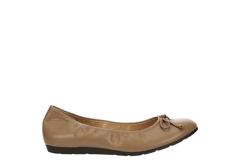 Mootsies Tootsies Womens Cameo Flat Flats Shoes Product Image