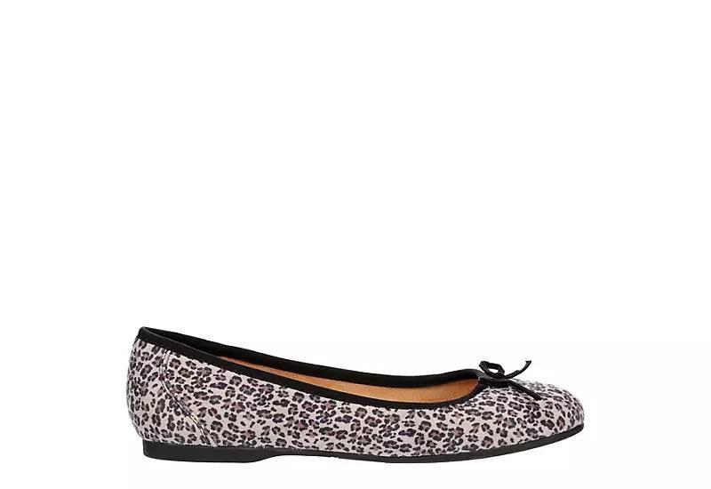 Xappeal Womens Lennon Flat Flats Shoes Product Image