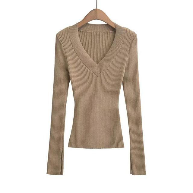 Long-Sleeve V-Neck Plain Knit Top Product Image