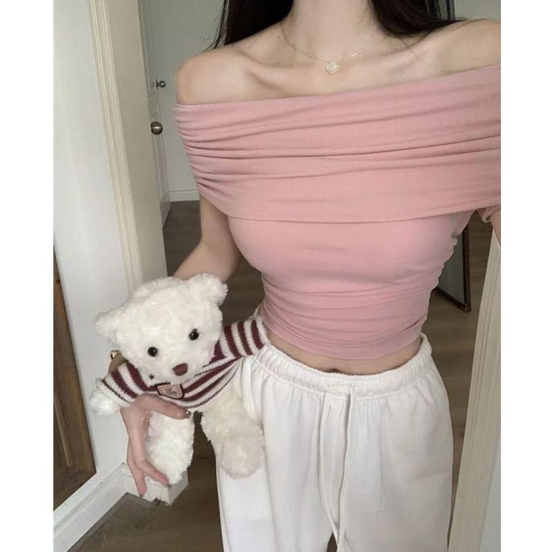 Short-Sleeve Off-Shoulder Plain Ruched Slim Fit Crop Top Product Image