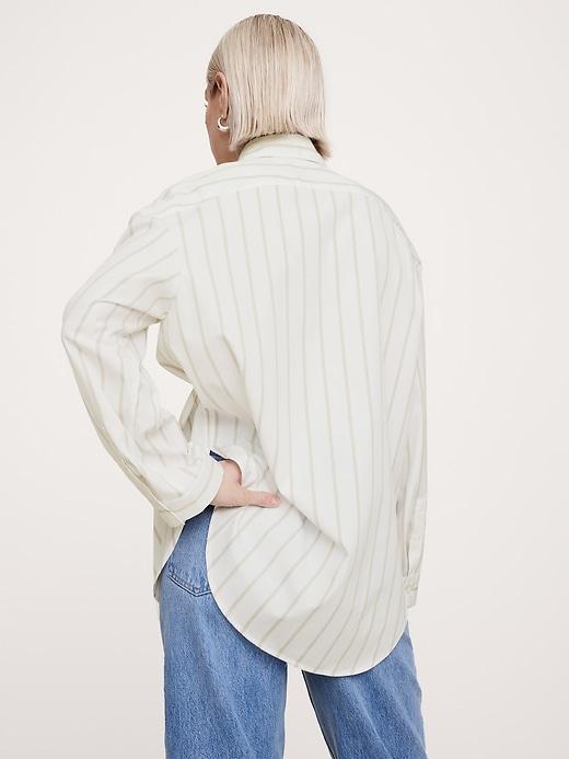 The Oversized Shirt Product Image