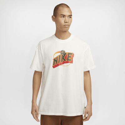 Nike Sportswear Men's Max90 T-Shirt Product Image