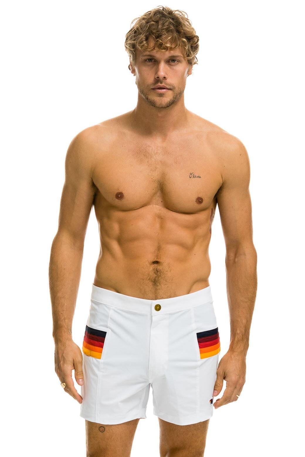 MEN'S HORIZONTAL 5 STRIPE FLEX SHORTS - WHITE Male Product Image