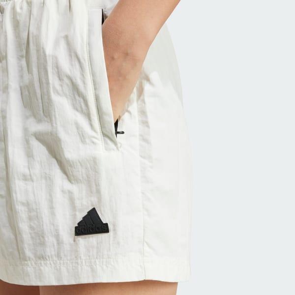 City Escape Woven Shorts Product Image