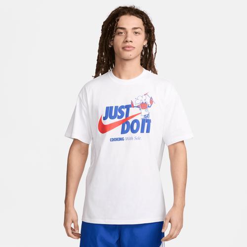 Nike Sportswear Men's Max90 T-Shirt Product Image