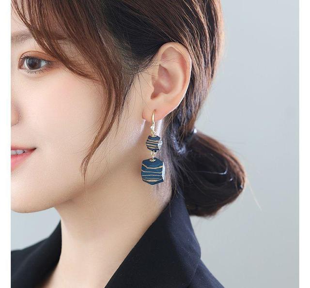 Geometric Wooden Alloy Dangle Earring Product Image