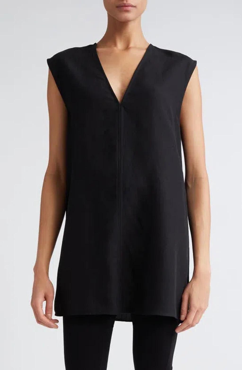 Linen Blend V-necked Top In Black 001 Product Image