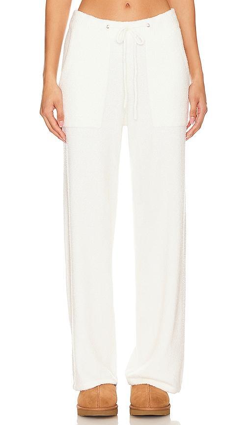 Barefoot Dreams Cozychic Lite Patch Pocket Long Pant in White. Product Image