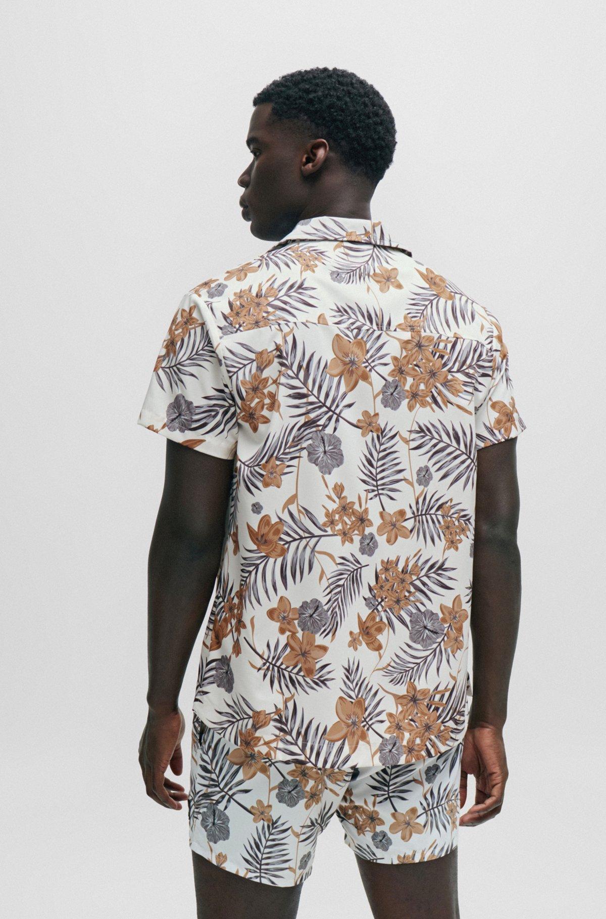 Regular-fit shirt with seasonal print Product Image