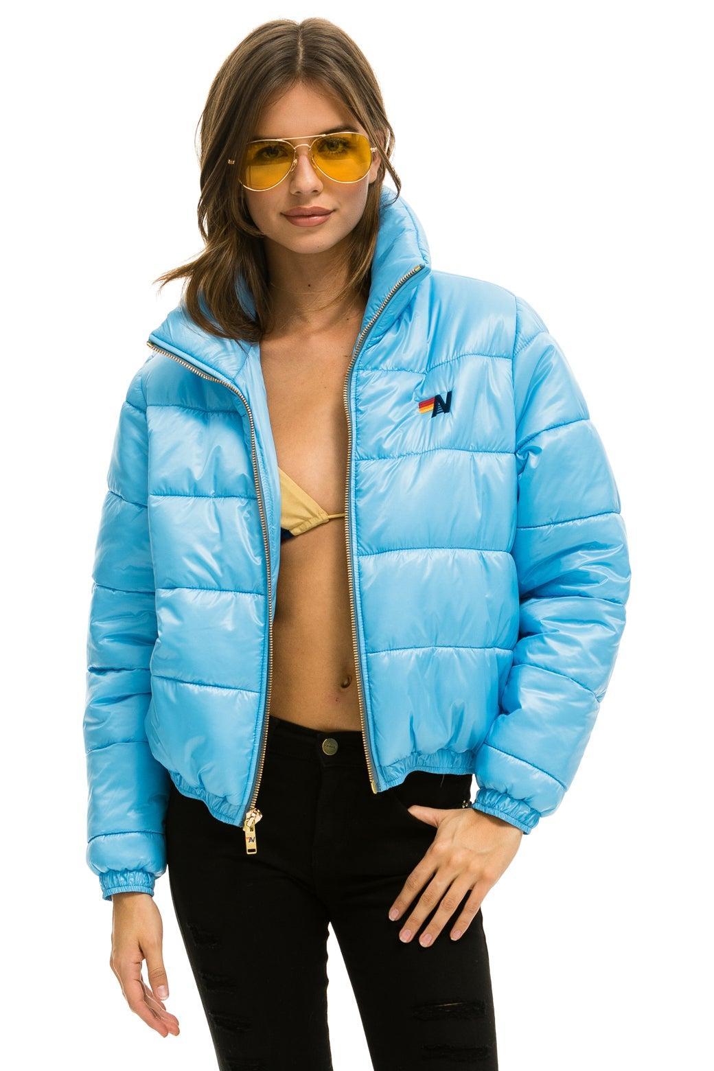 BOLT LUXE APRES PUFFER JACKET - GLOSSY SKY Female Product Image