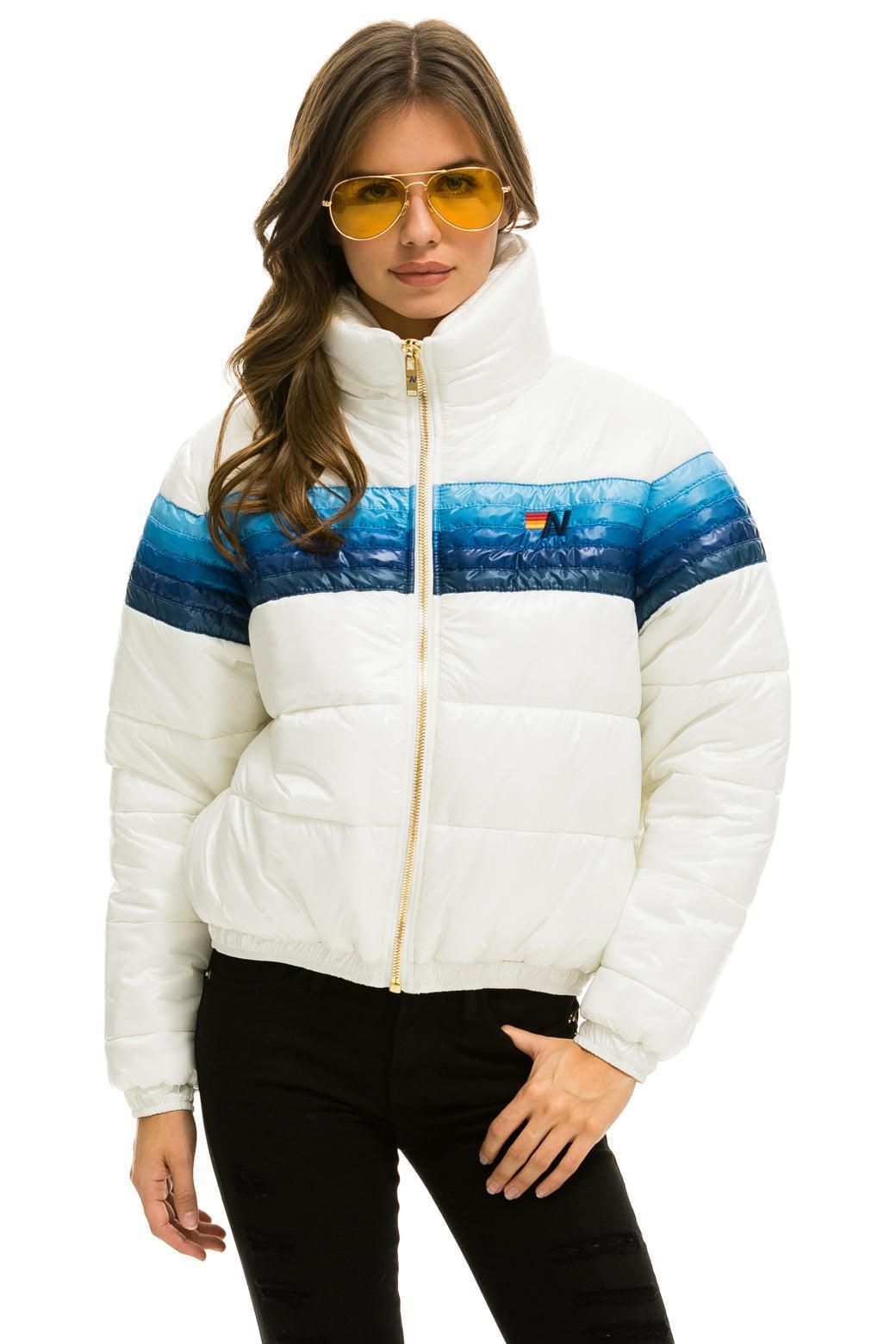 5 STRIPE LUXE APRES PUFFER JACKET - GLOSSY WHITE // BLUE STRIPES  Product Image