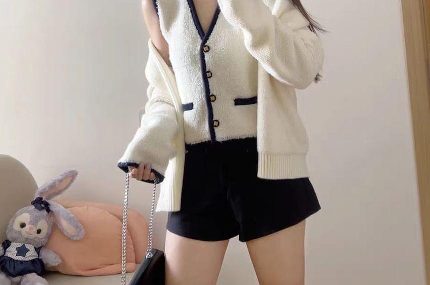 Sleeveless V-Neck Contrast Trim Button Up Sweater Vest / Cardigan Product Image