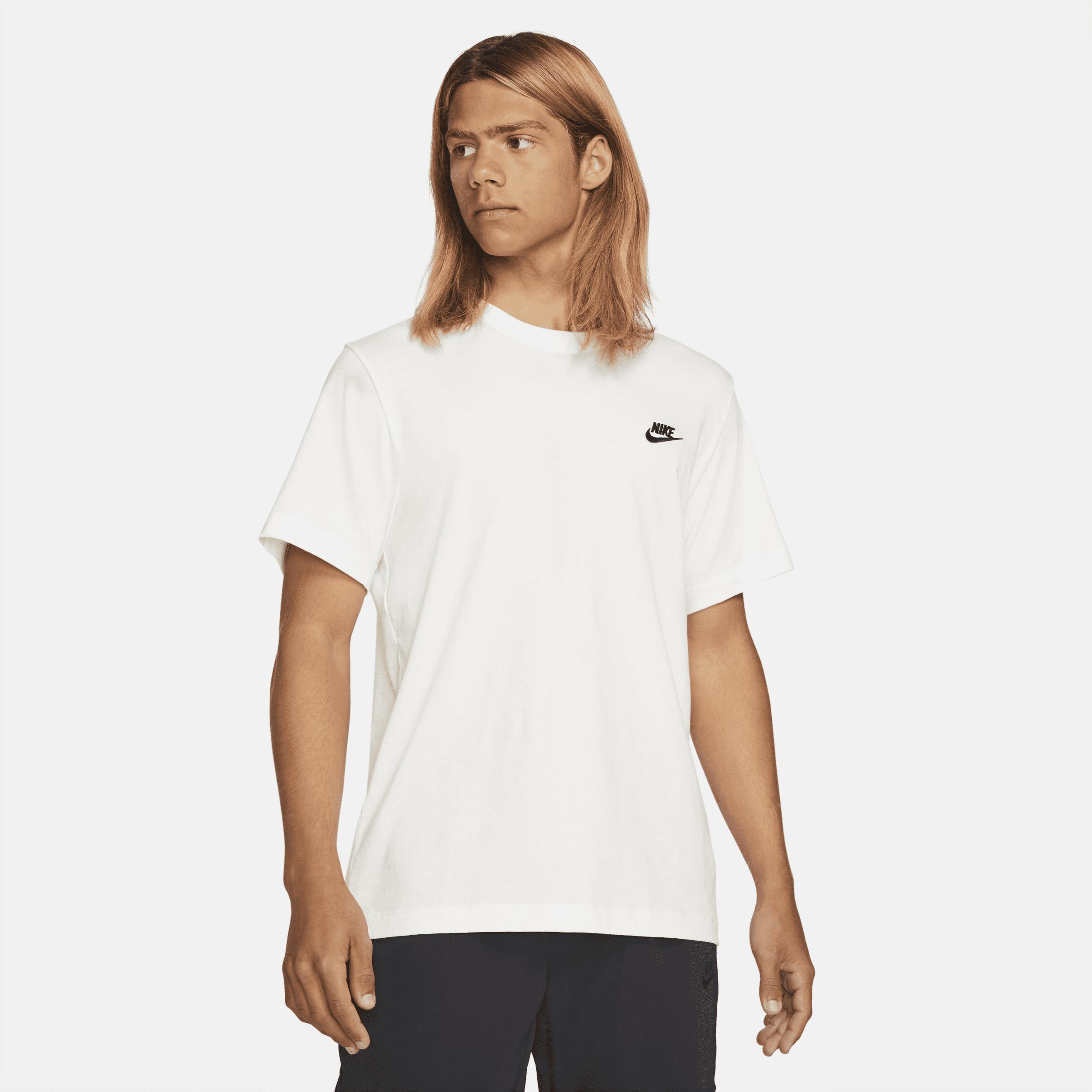 Men's Nike Sportswear Club T-Shirt Product Image