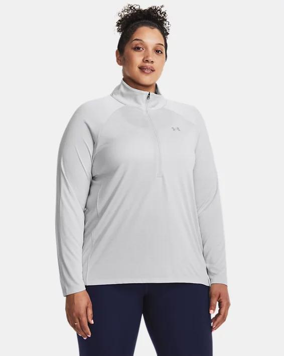 Women's UA Tech™ Twist ½ Zip Product Image