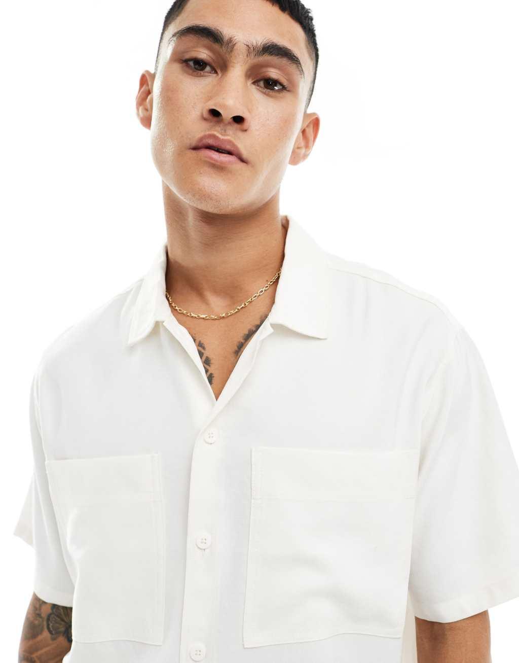 Bershka premium pocket shirt Product Image