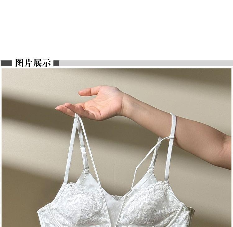 Mesh Panel Lace Wireless Bra Product Image