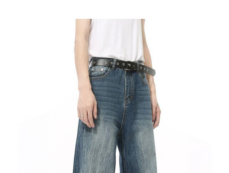 Mid Rise Washed Wide Leg Jeans Product Image