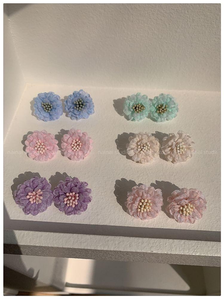 Flower Mesh Stud Earrings Product Image