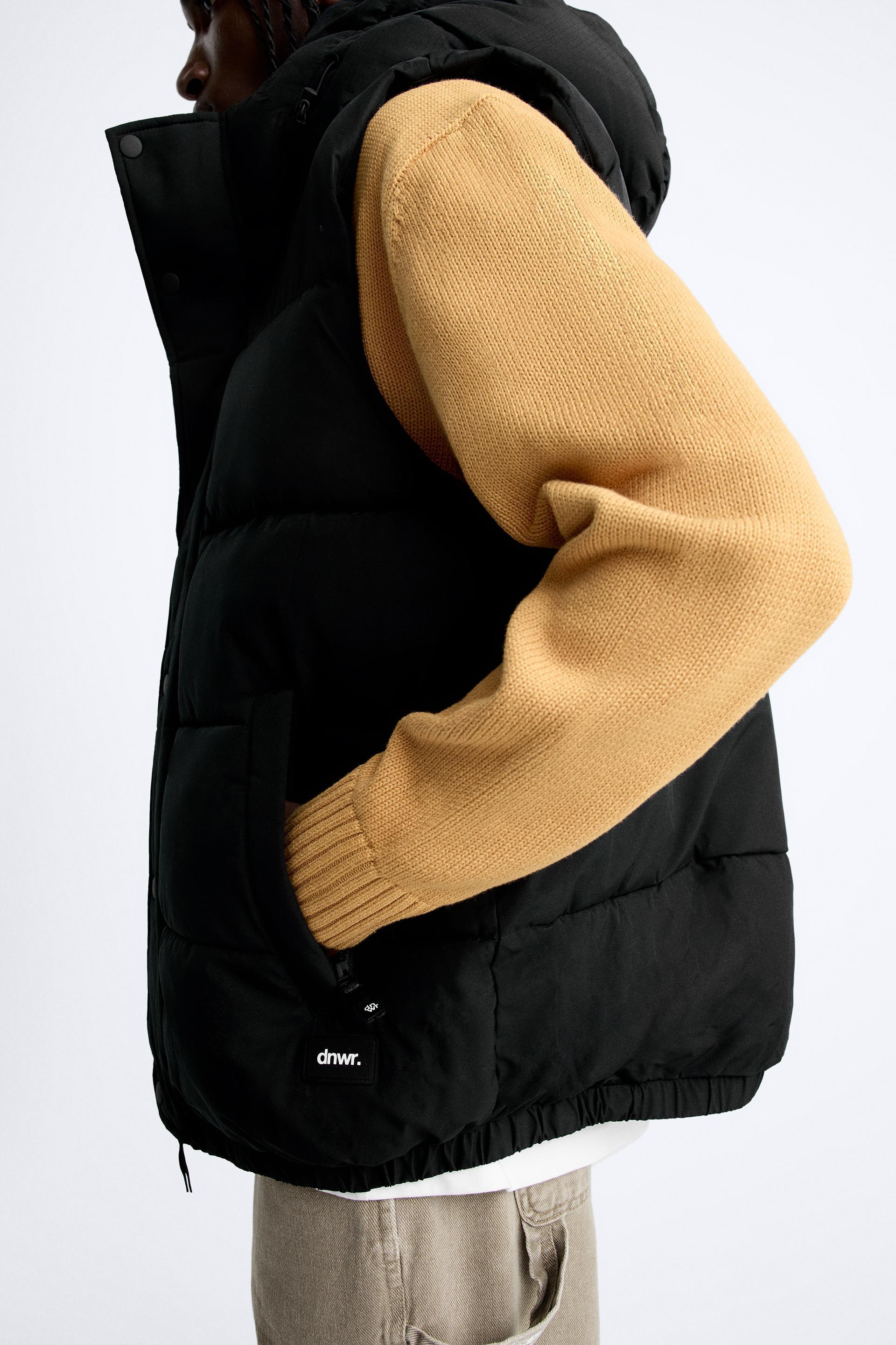 HOODED PUFFER VEST Product Image