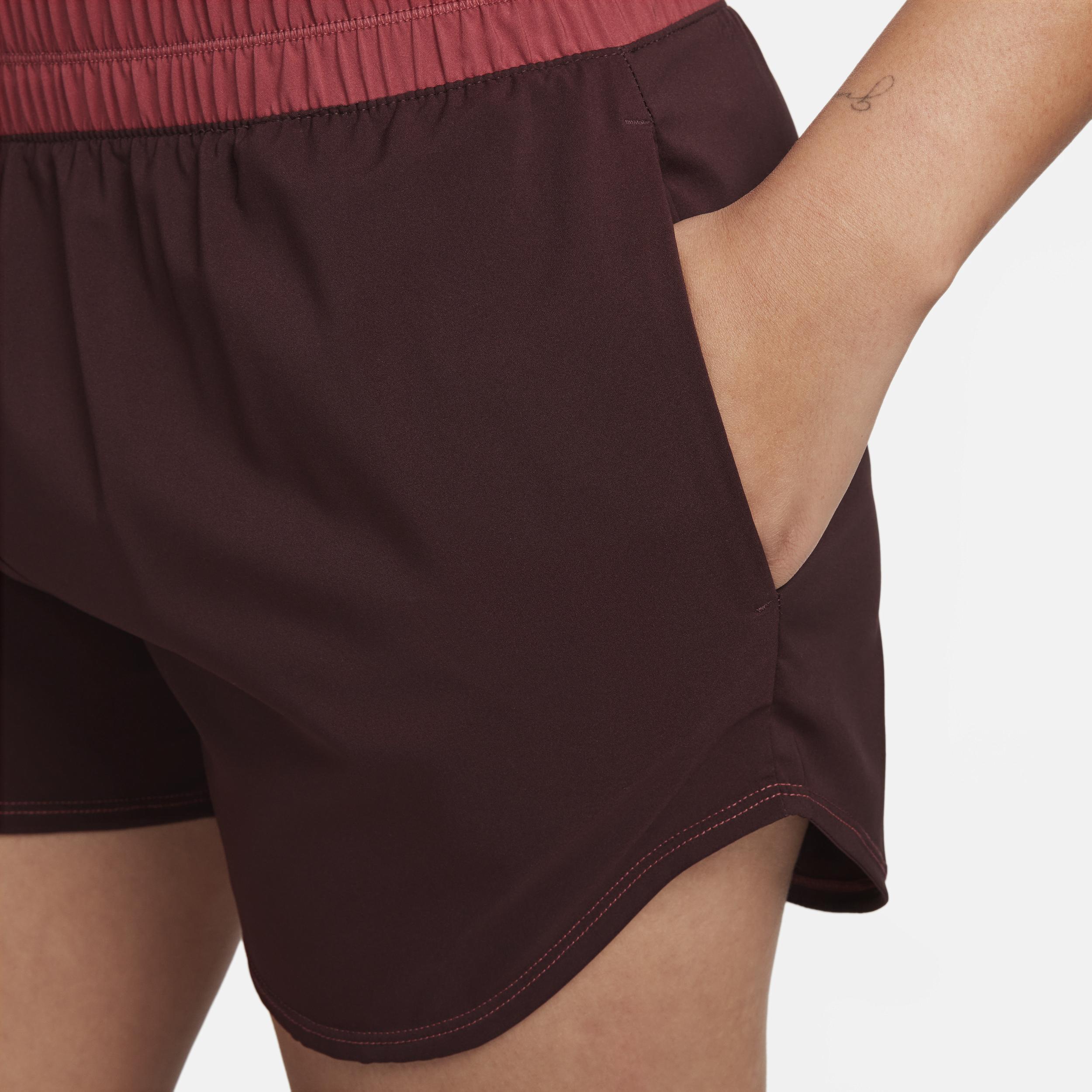 Nike Womens One SE Dri-FIT Ultra-High-Waisted 3 Brief-Lined Shorts Product Image