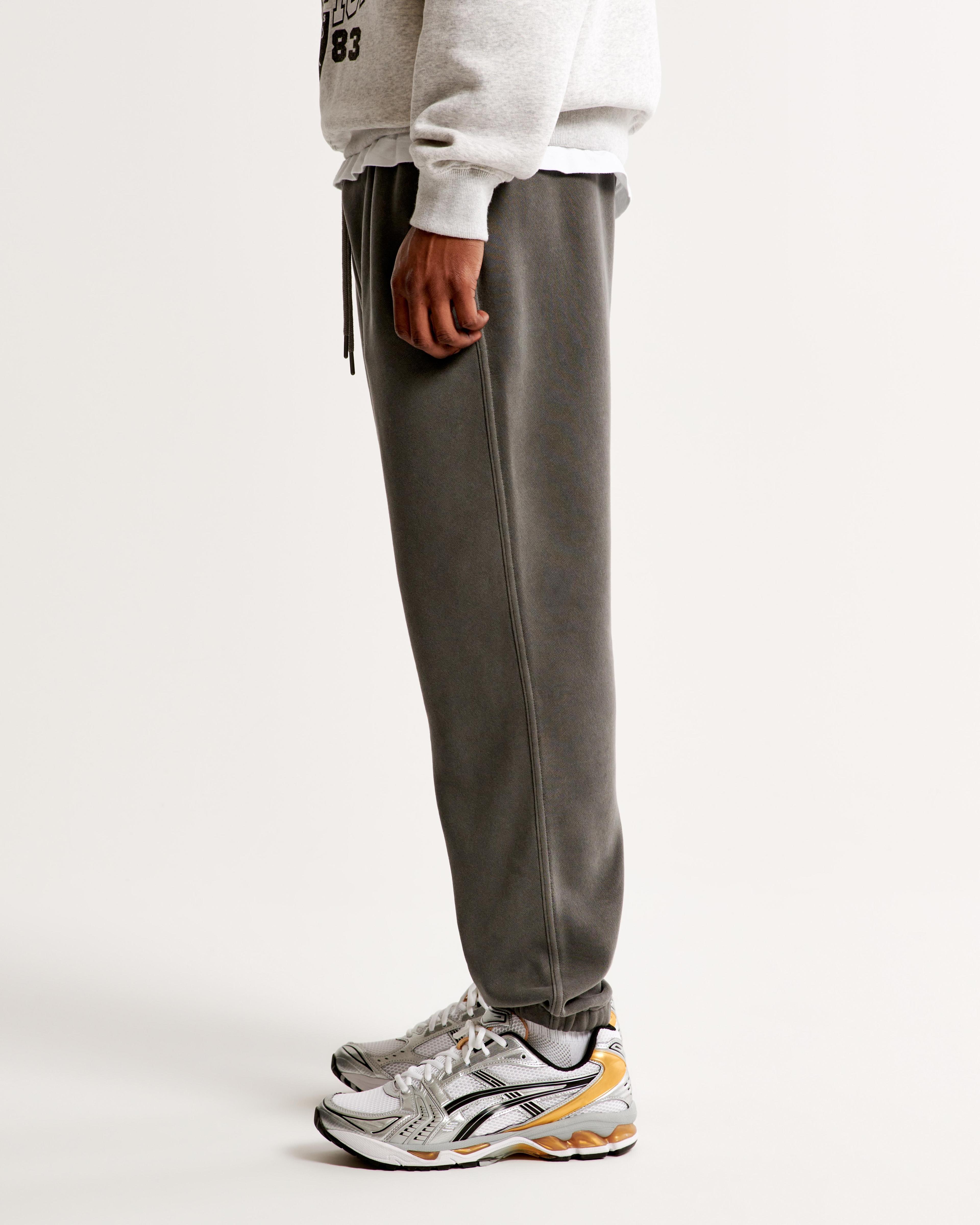 Essential Sweatpant Product Image