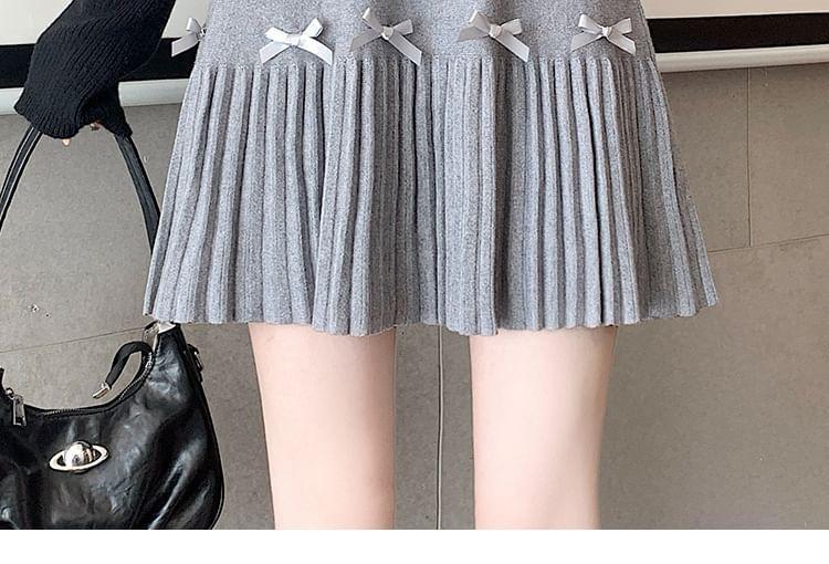 High Rise Plain Bow Accent Pleated Knit Mini A-Line Skirt Product Image