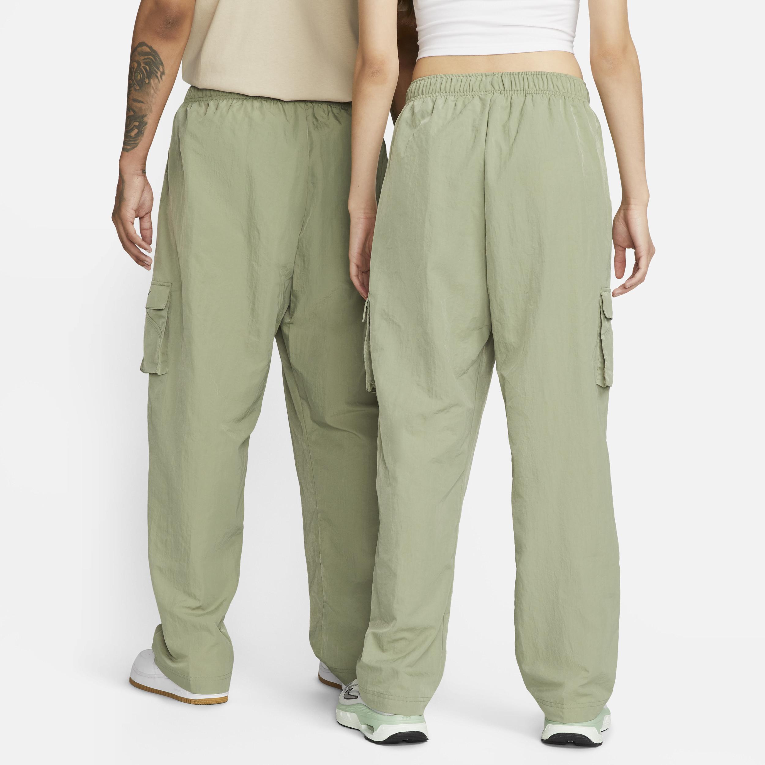 Nike Essential woven cargo sweatpants Product Image