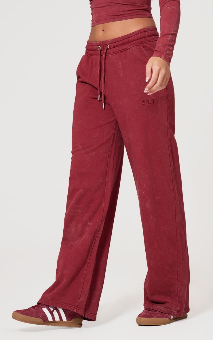 PRETTYLITTLETHING Dark Red Washed Low Rise Oversized Wide Leg Sweatpants Product Image