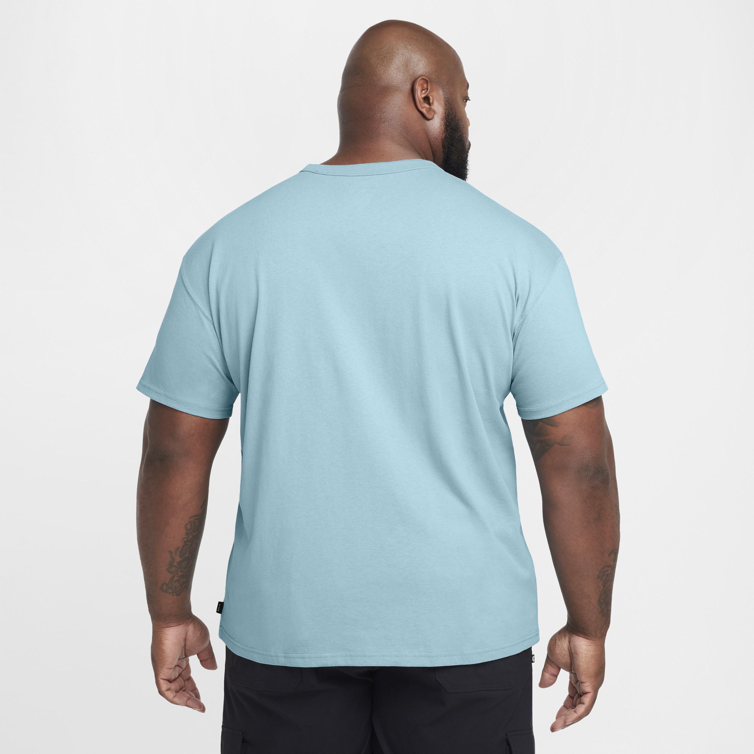 Men's Nike Sportswear Premium Essentials Pocket T-Shirt Product Image