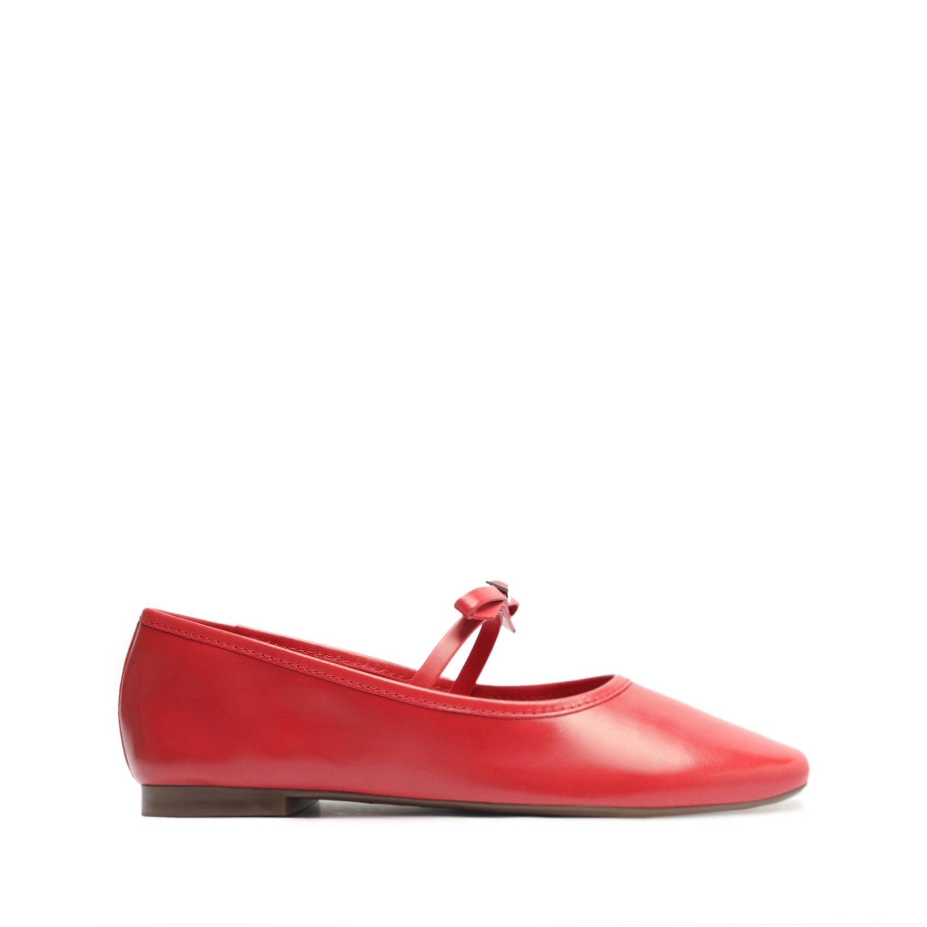 Nancy Soft Leather Flat Female Product Image