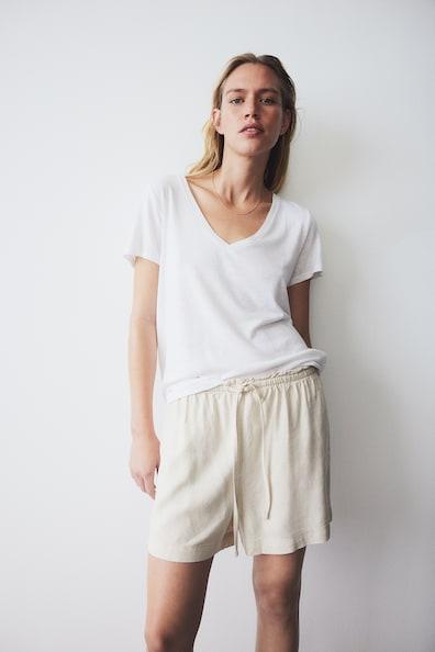 Linen-blend Shorts Product Image