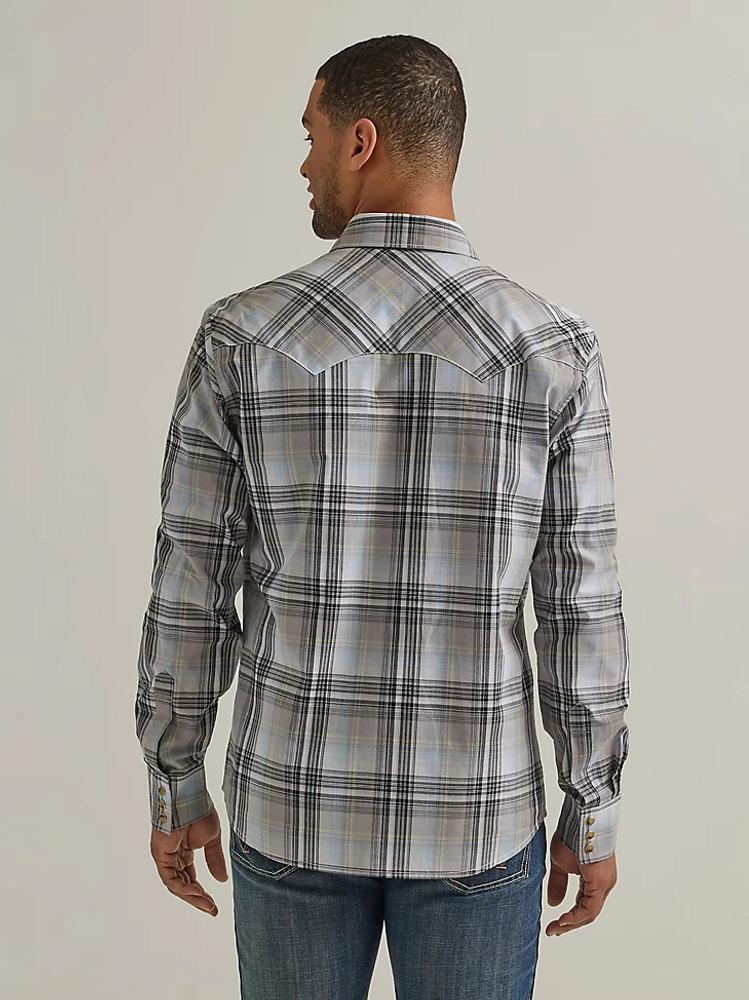 Wrangler Retro® Men's L/S Modern Fit Stony Grey Plaid Snap Shirt Product Image