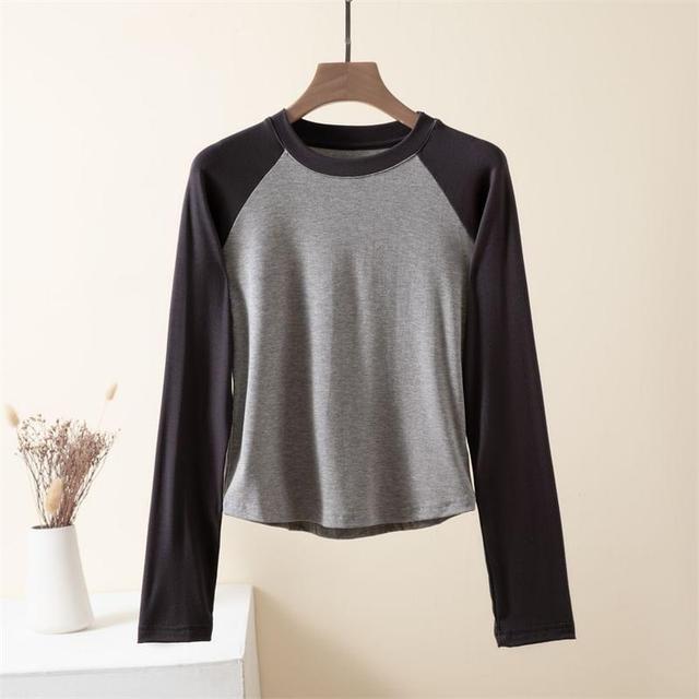 Long-Sleeve Crew Neck Raglan T-Shirt Product Image