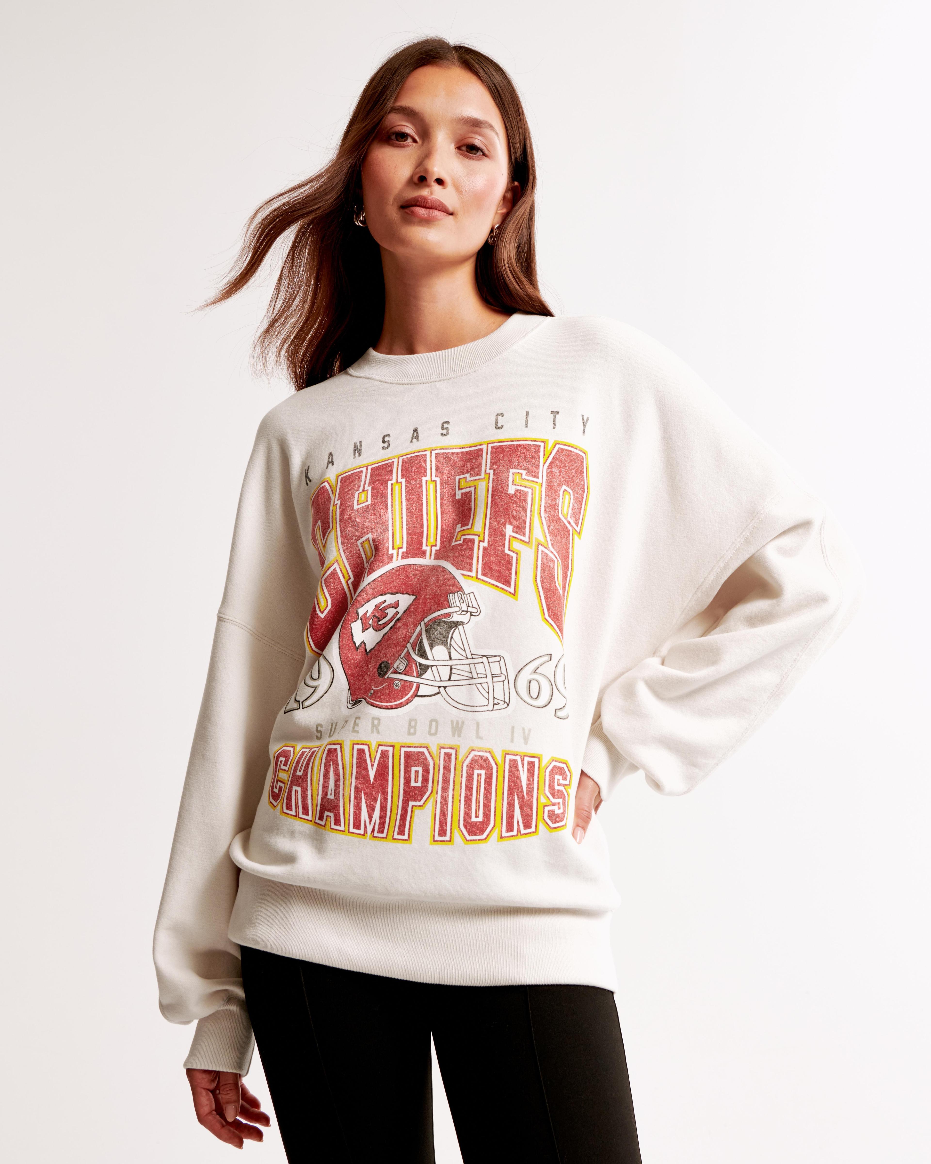 Chicago Bears Graphic Oversized Sunday Crew Product Image