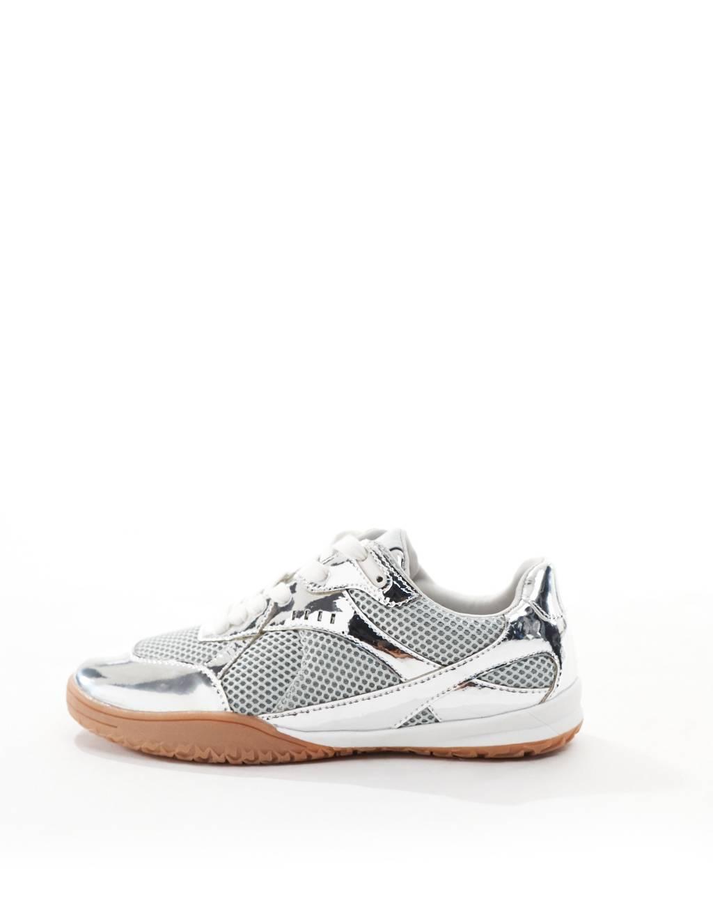 ASOS DESIGN Downtime soccer style sneakers in silver Product Image