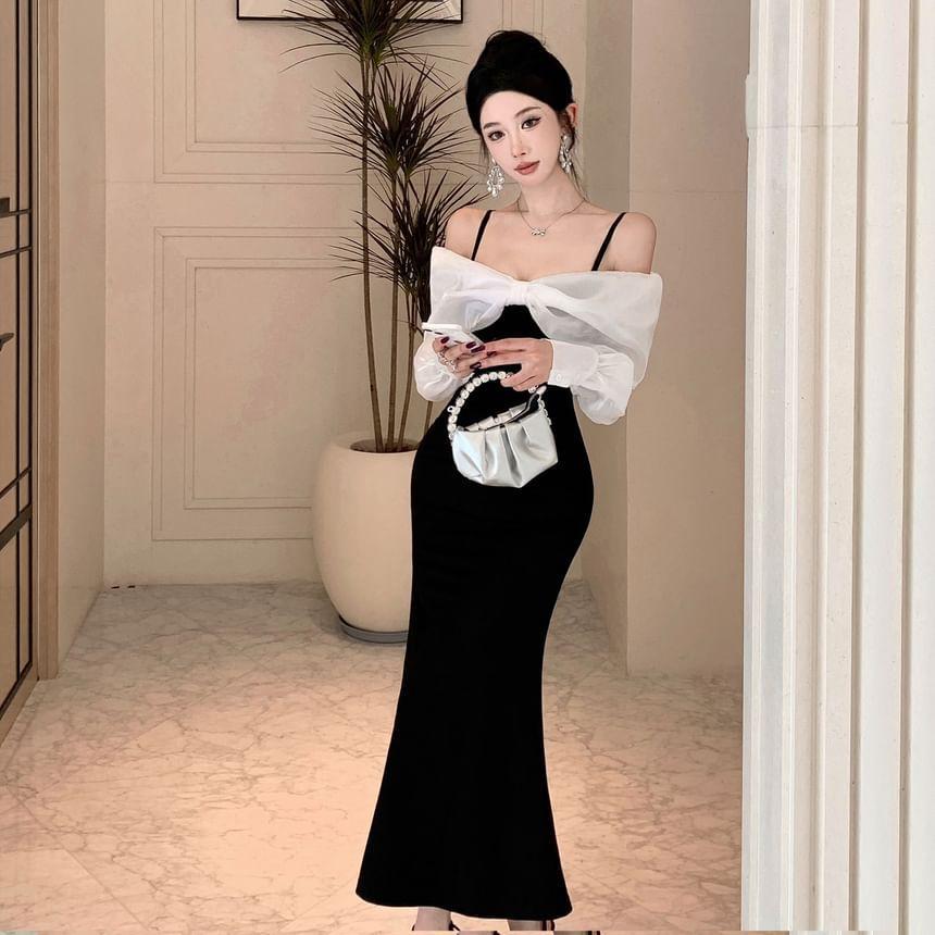 Off Shoulder Long Sleeve Two Tone Bodycon Maxi Dress Product Image