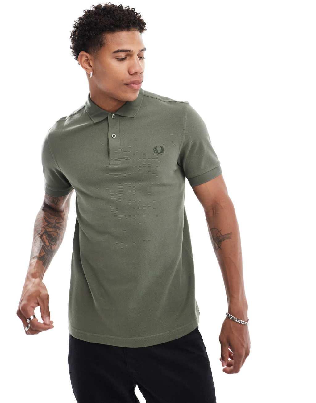 Fred Perry polo shirt in khaki green Product Image