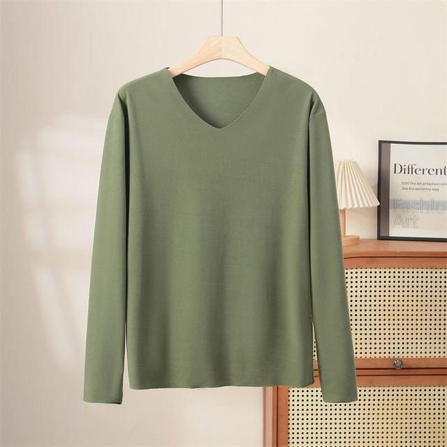 Long-Sleeve V-Neck Plain T-Shirt Product Image