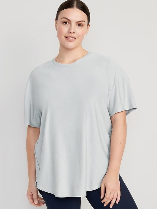 CloudMotion Tunic Product Image