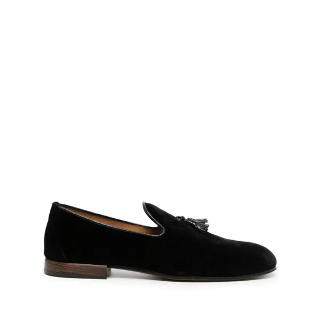 Shoes In Black Product Image