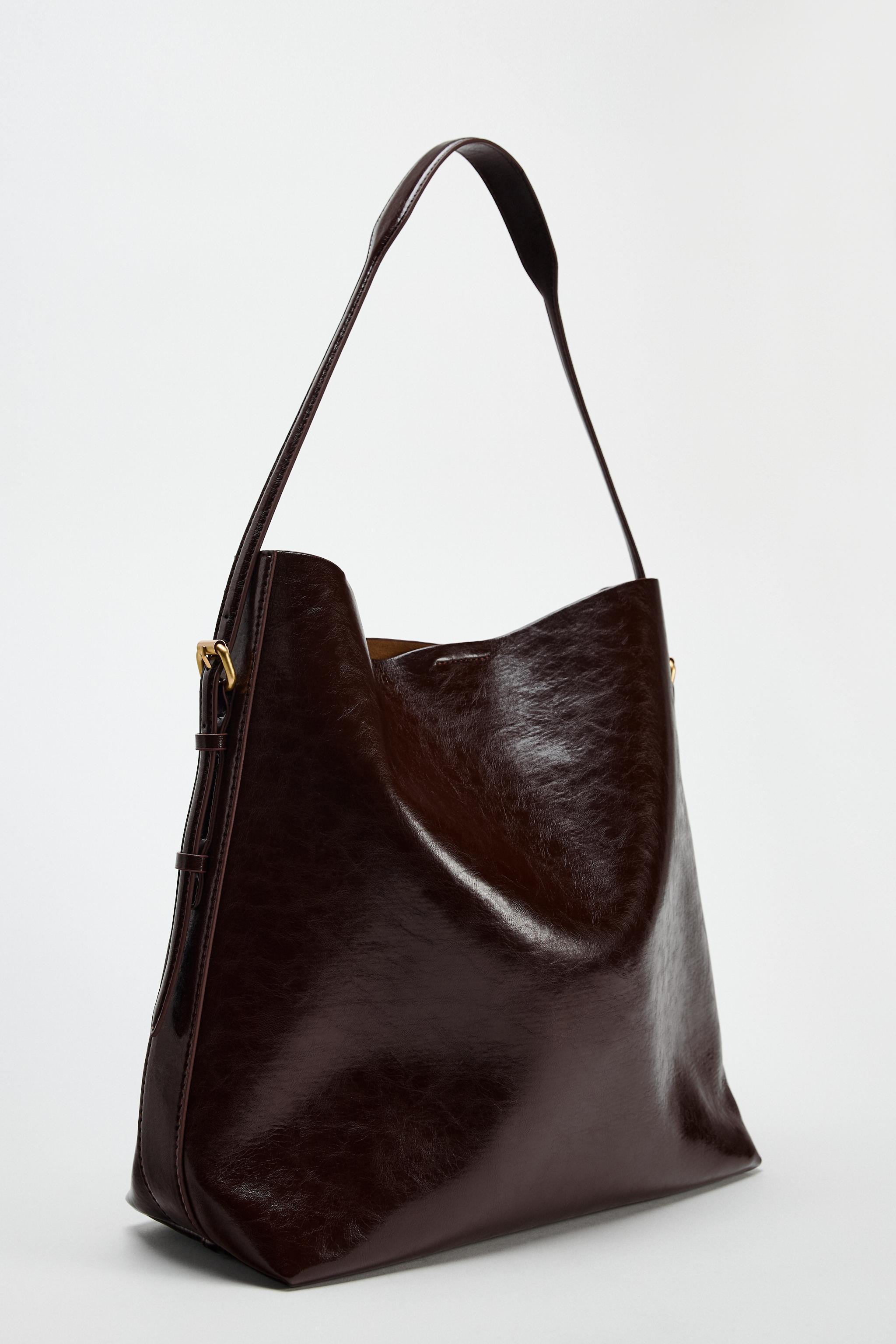 MAXI BUCKET BAG Product Image