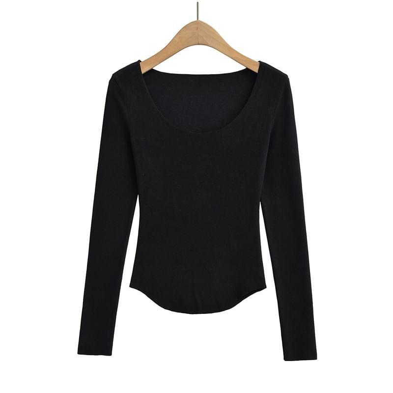 Long-Sleeve Scoop Neck Plain Asymmetrical T-Shirt Product Image