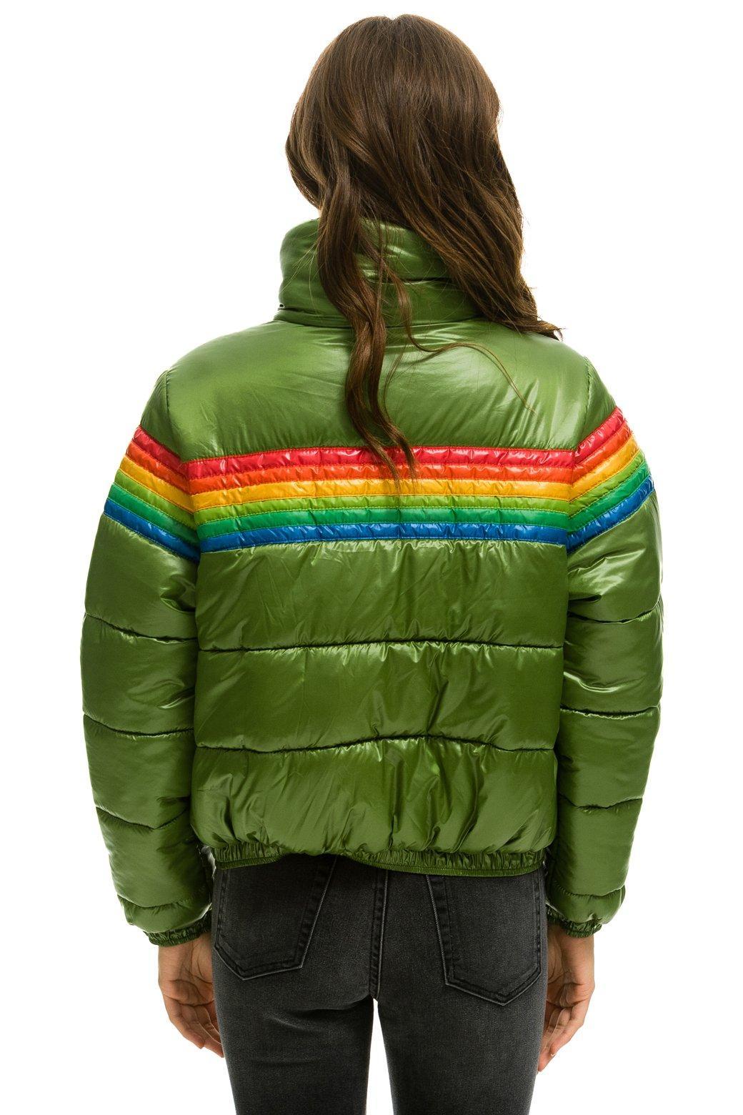 6 STRIPE LUXE APRES PUFFER JACKET - GLOSSY GARDEN GREEN Female Product Image