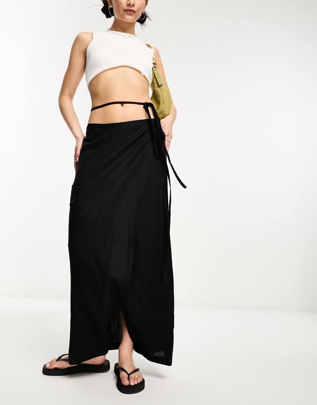 Weekday Fold linen blend midi skirt in black product image