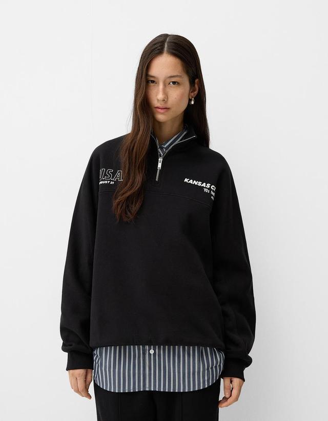 Printed sweatshirt with zipper Product Image