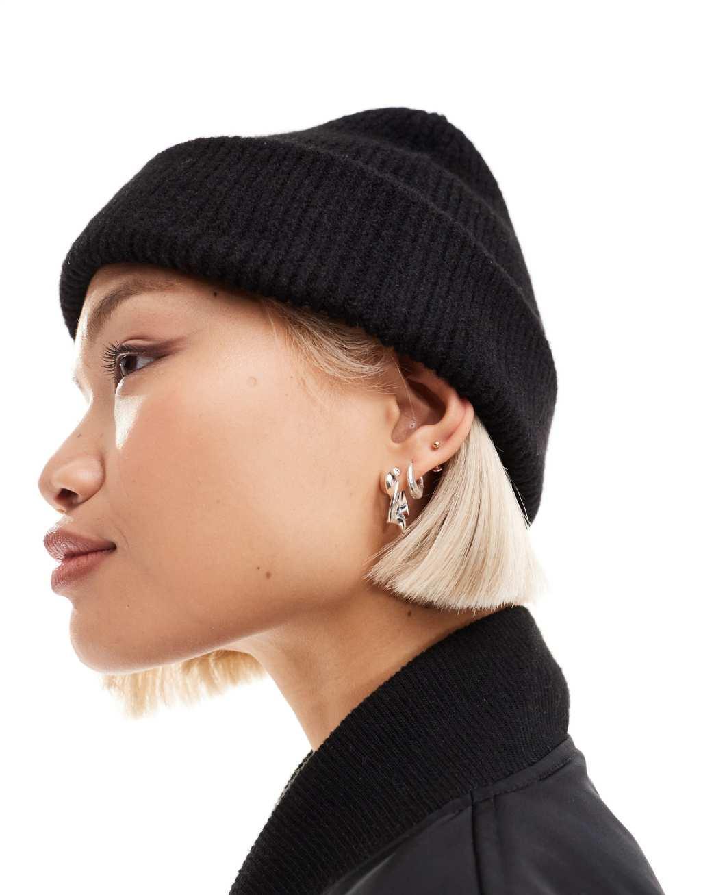 Monki ribbed beanie hat in black Product Image